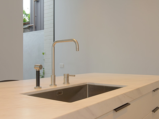 Marmotec Alarti quartz vein honed marble kitchen