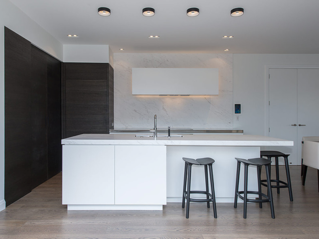 Marmotec Alarti extra marble splashback Island top